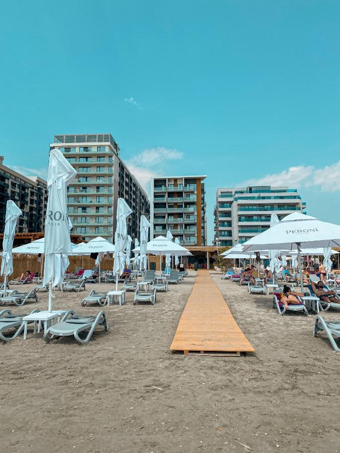 Black Sea Booking - Sky Năvodari Exteriör bild